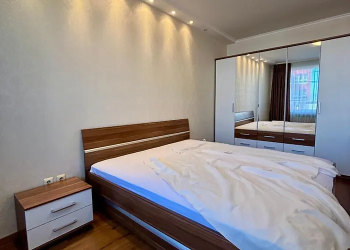 Апартамент Timeless Comfort Business Park Free Parking Freewifi *