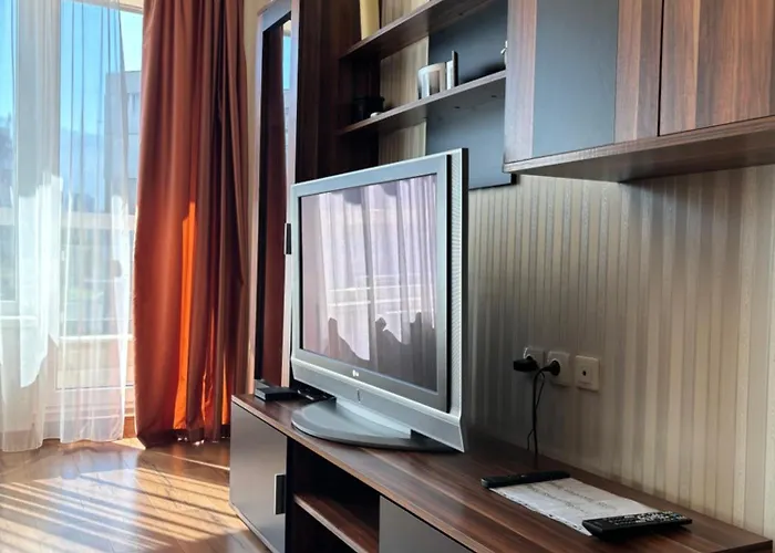 Апартамент Timeless Comfort Business Park Free Parking Freewifi *