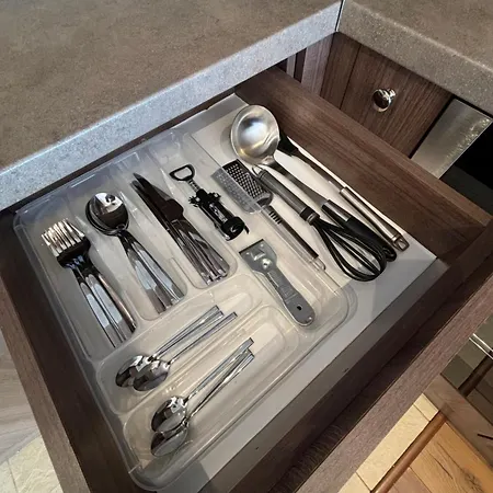 Timeless Comfort Business Park Free Parking Freewifi Apartment